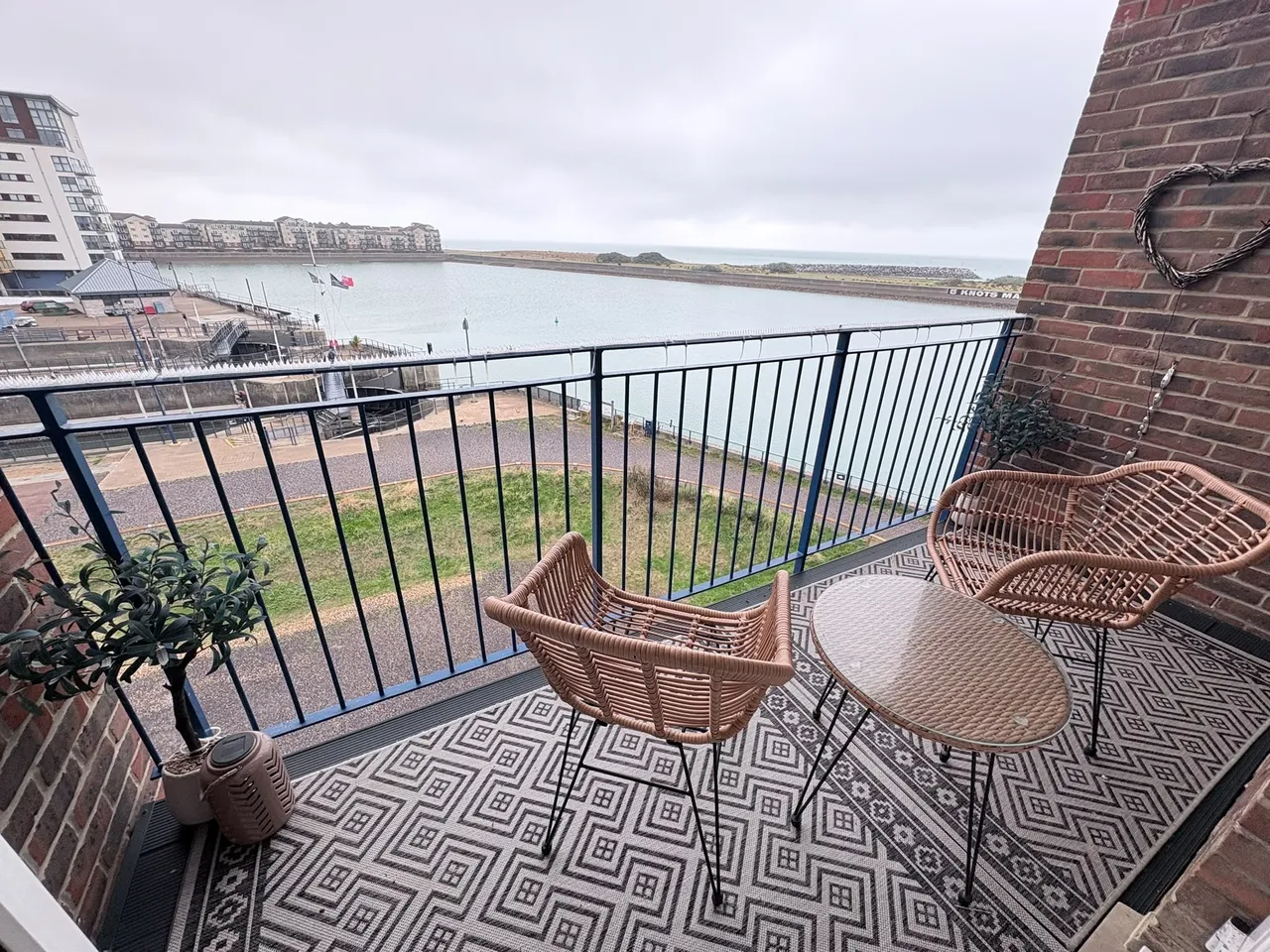 Bermuda Place, Eastbourne, BN23, photo 6