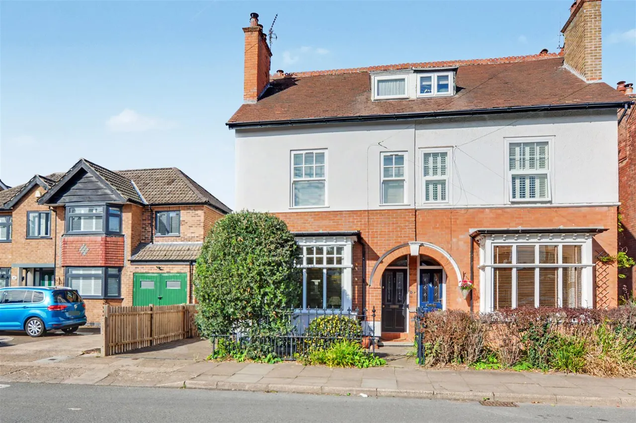 4 bed house for sale, Park Street, Beeston, NG9