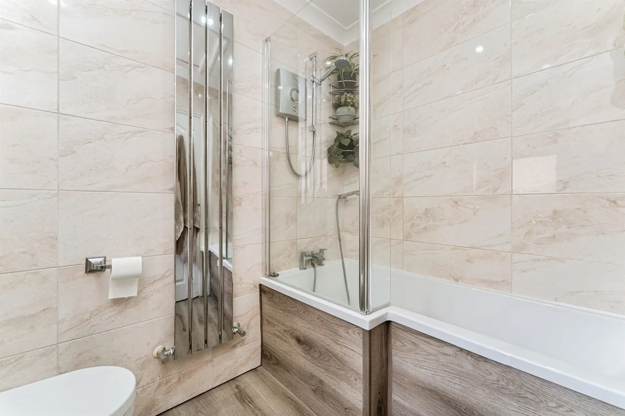 Newlands Avenue, March, PE15, photo 8