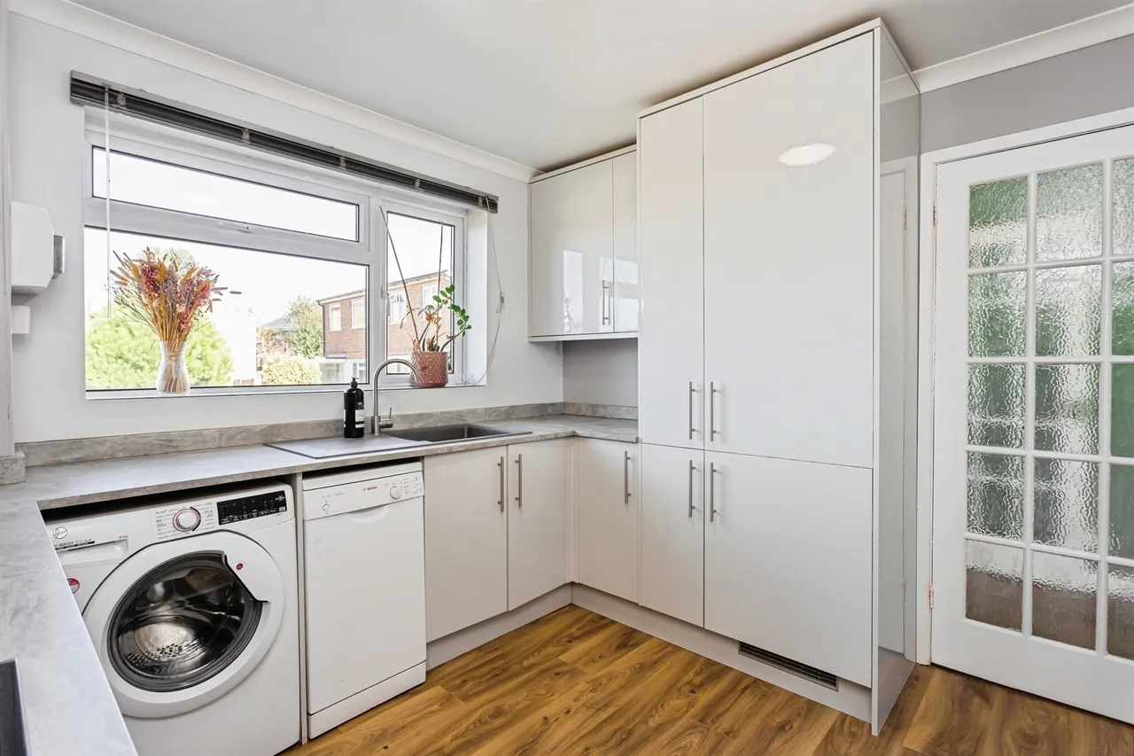 Turners Way, Burgess Hill, RH15, photo 3
