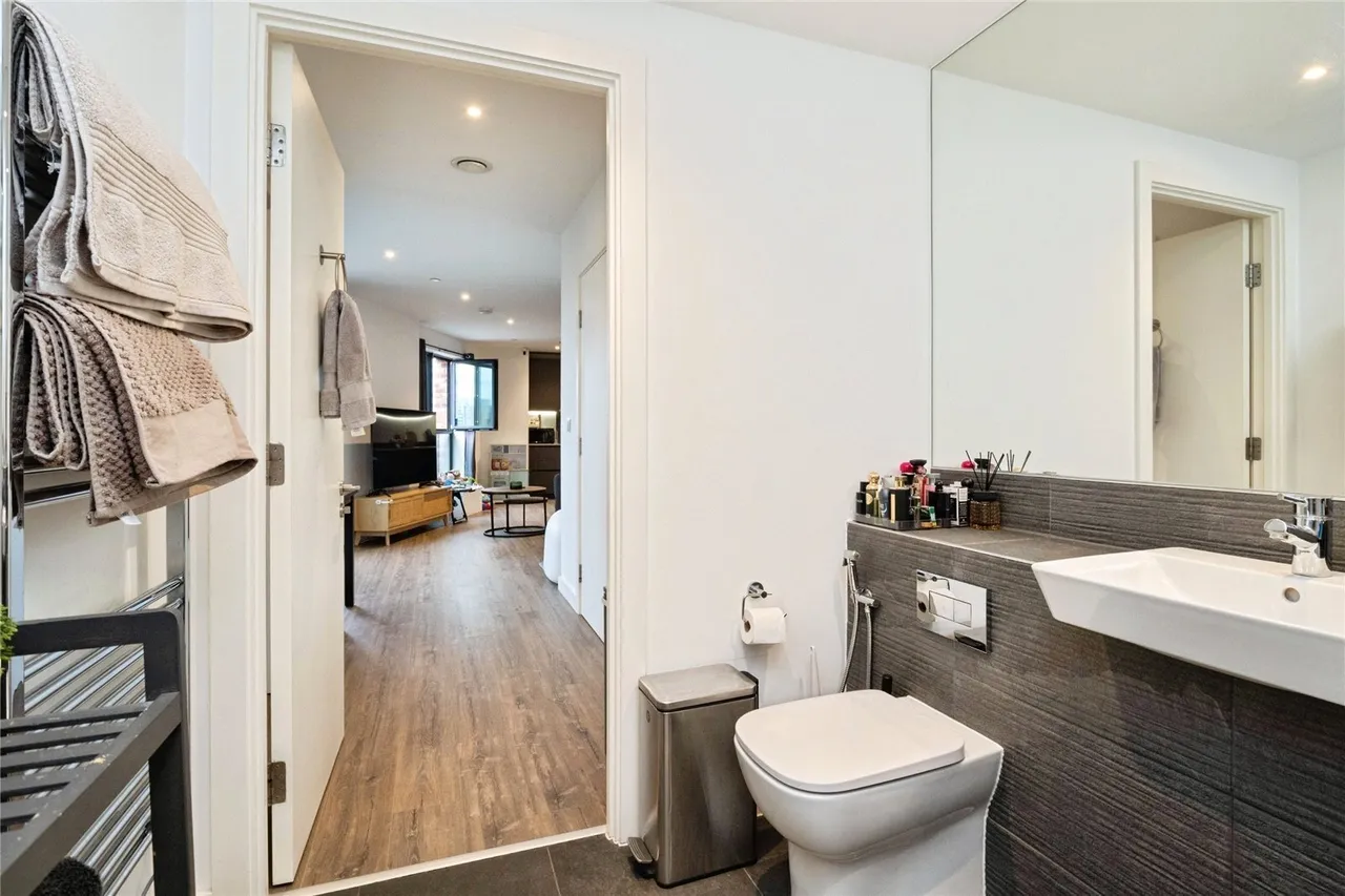 Dipper Drive, London, E3, photo 4