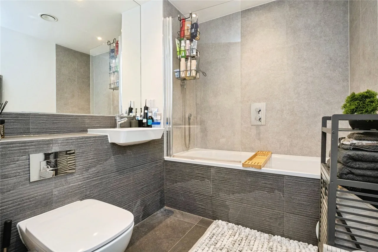 Dipper Drive, London, E3, photo 19
