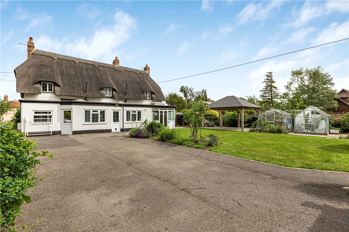 4 bed house for sale, High Street, Sutton Courtenay, OX14