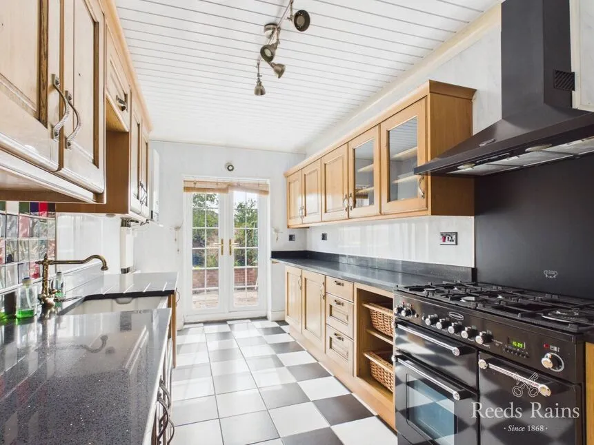 Acklam Road, TS5, photo 8