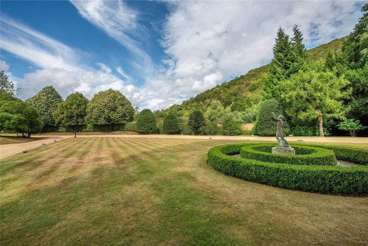 London Road, Dorking, RH5, photo 10