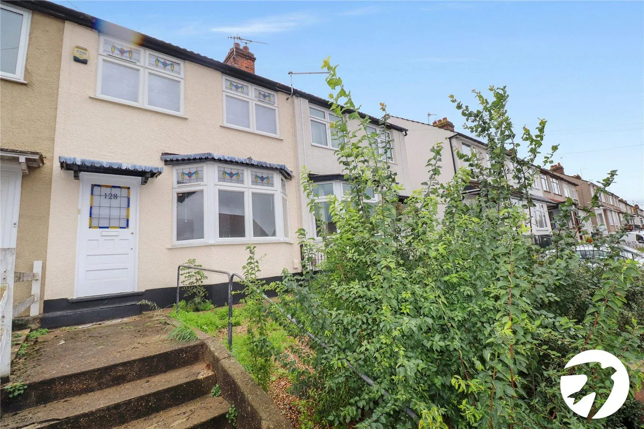 3 bed house for sale, Elstree Gardens, DA17