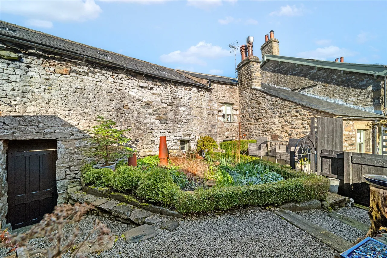 Main Street, Stainforth, photo 43