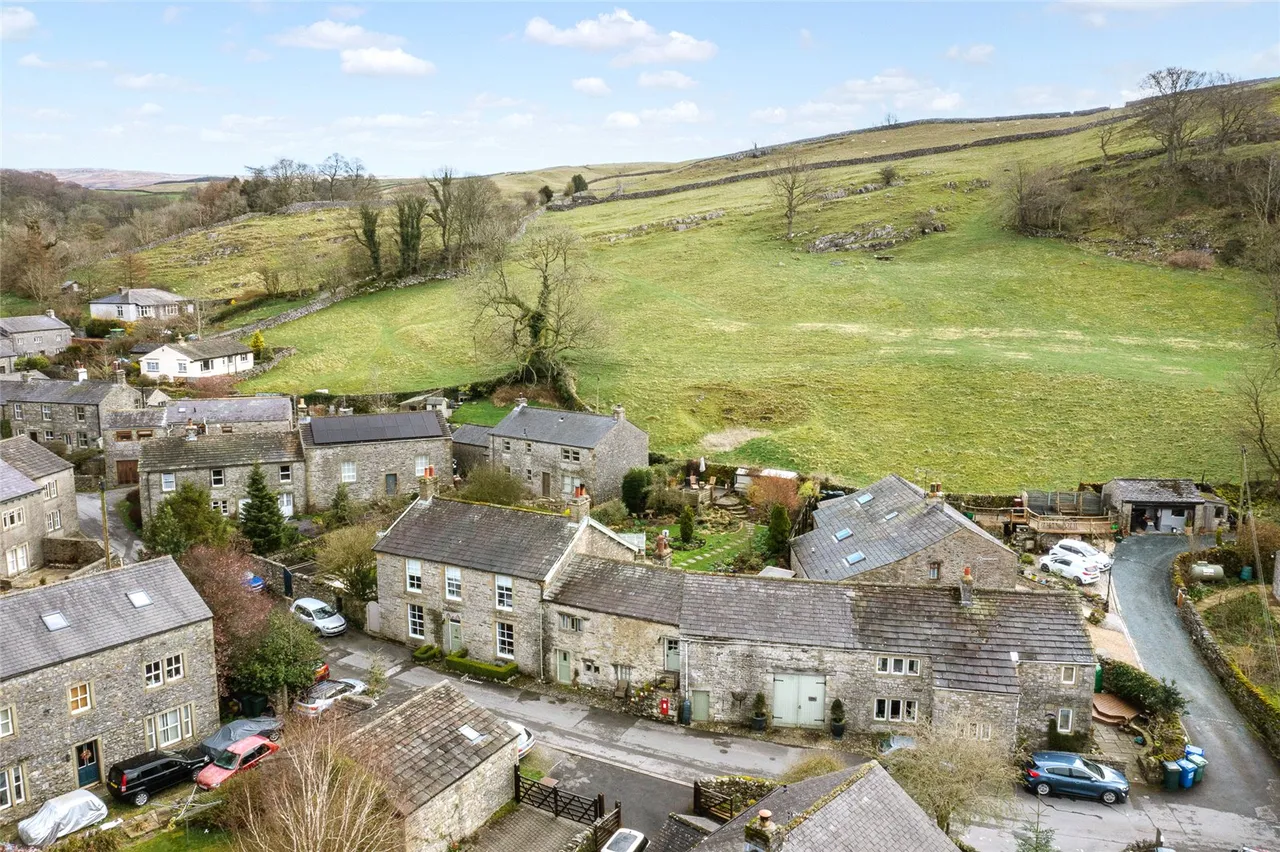 Main Street, Stainforth, photo 44