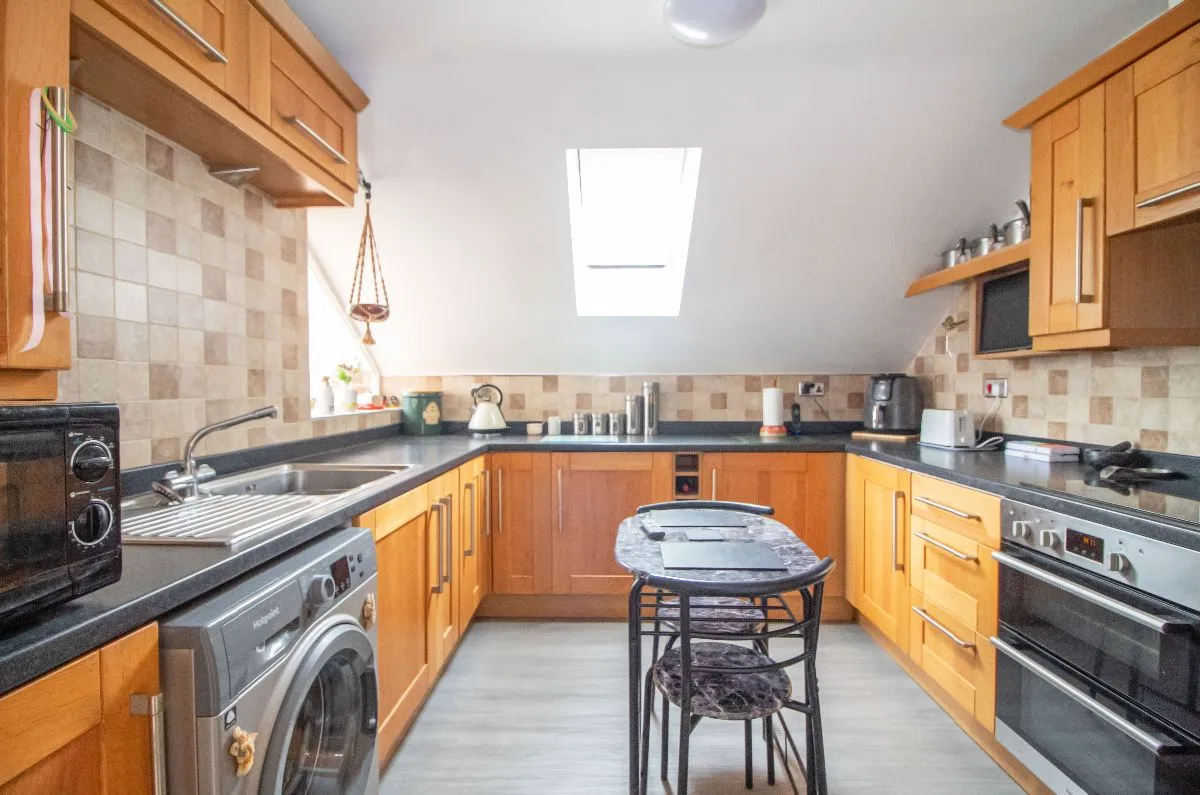348 London Road, Waterlooville, PO7 7SR, photo 4