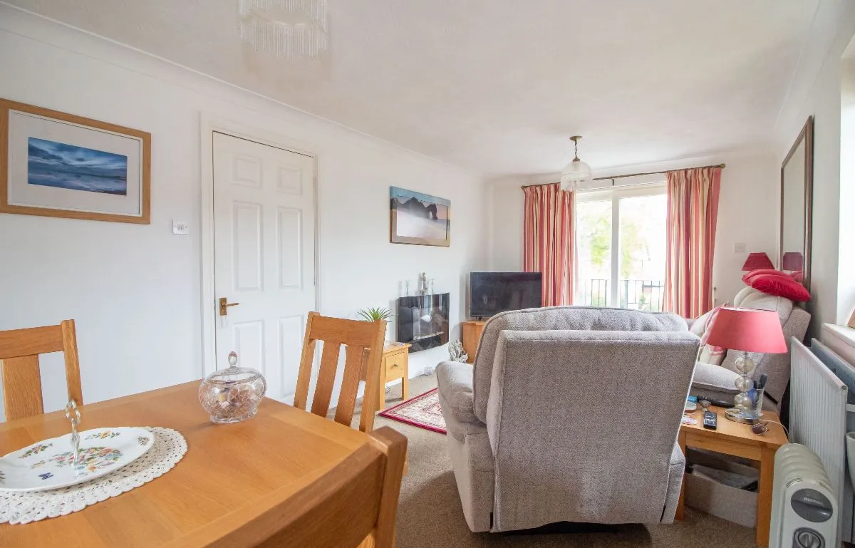 348 London Road, Waterlooville, PO7 7SR, photo 12