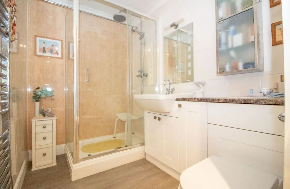 348 London Road, Waterlooville, PO7 7SR, photo 8