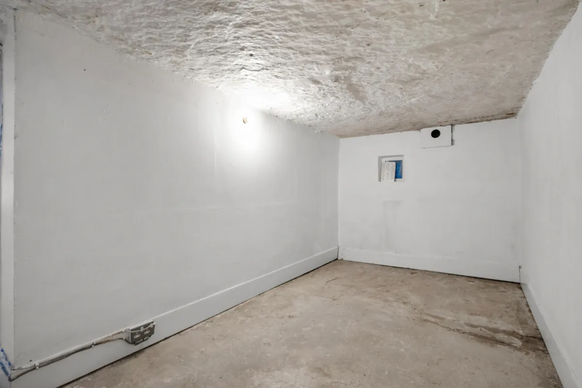 Halifax Road, Huddersfield, HD3, photo 4