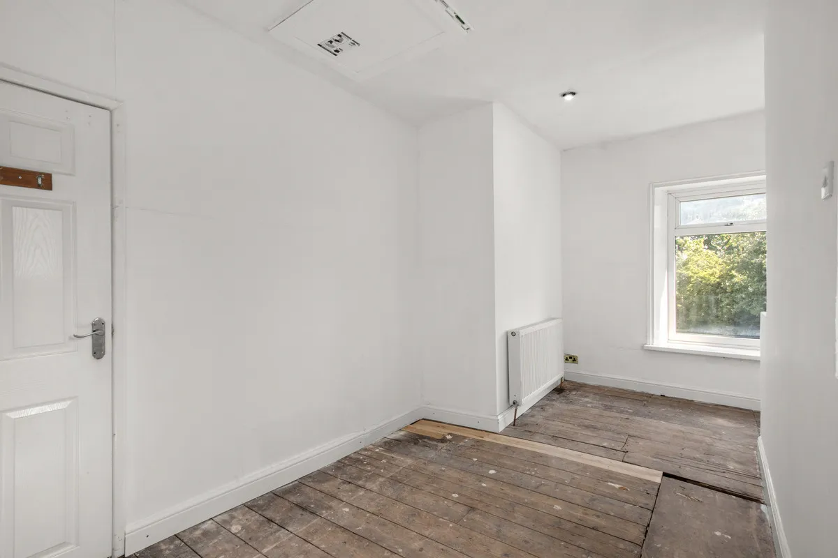 Halifax Road, Huddersfield, HD3, photo 6