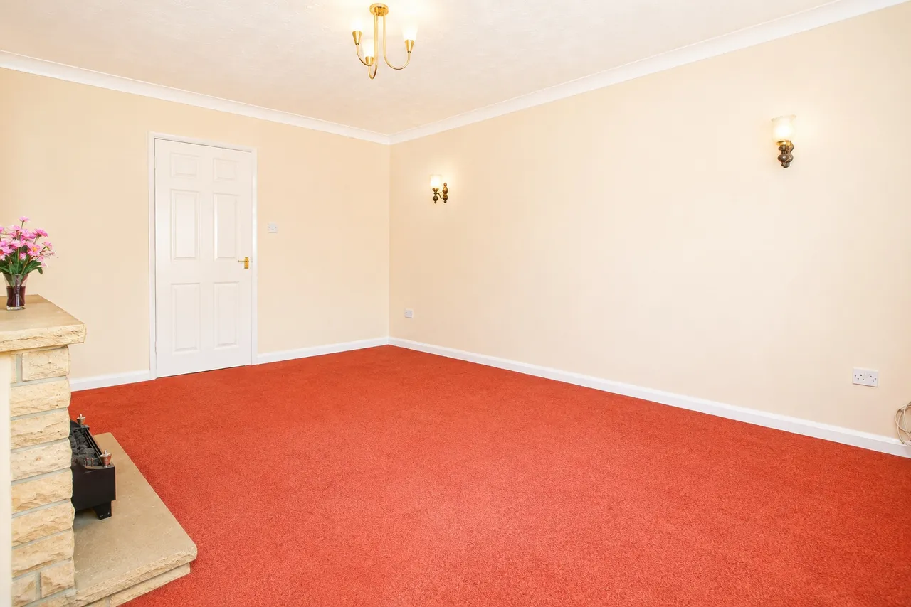 Ermine Drive, Navenby, LN5, photo 3