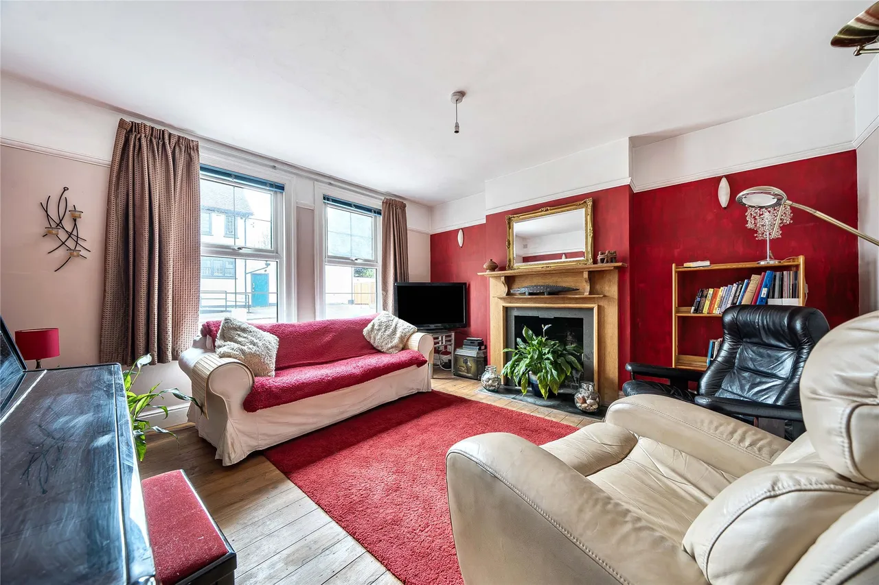 Walton Road, Aylesbury, HP21, photo 4