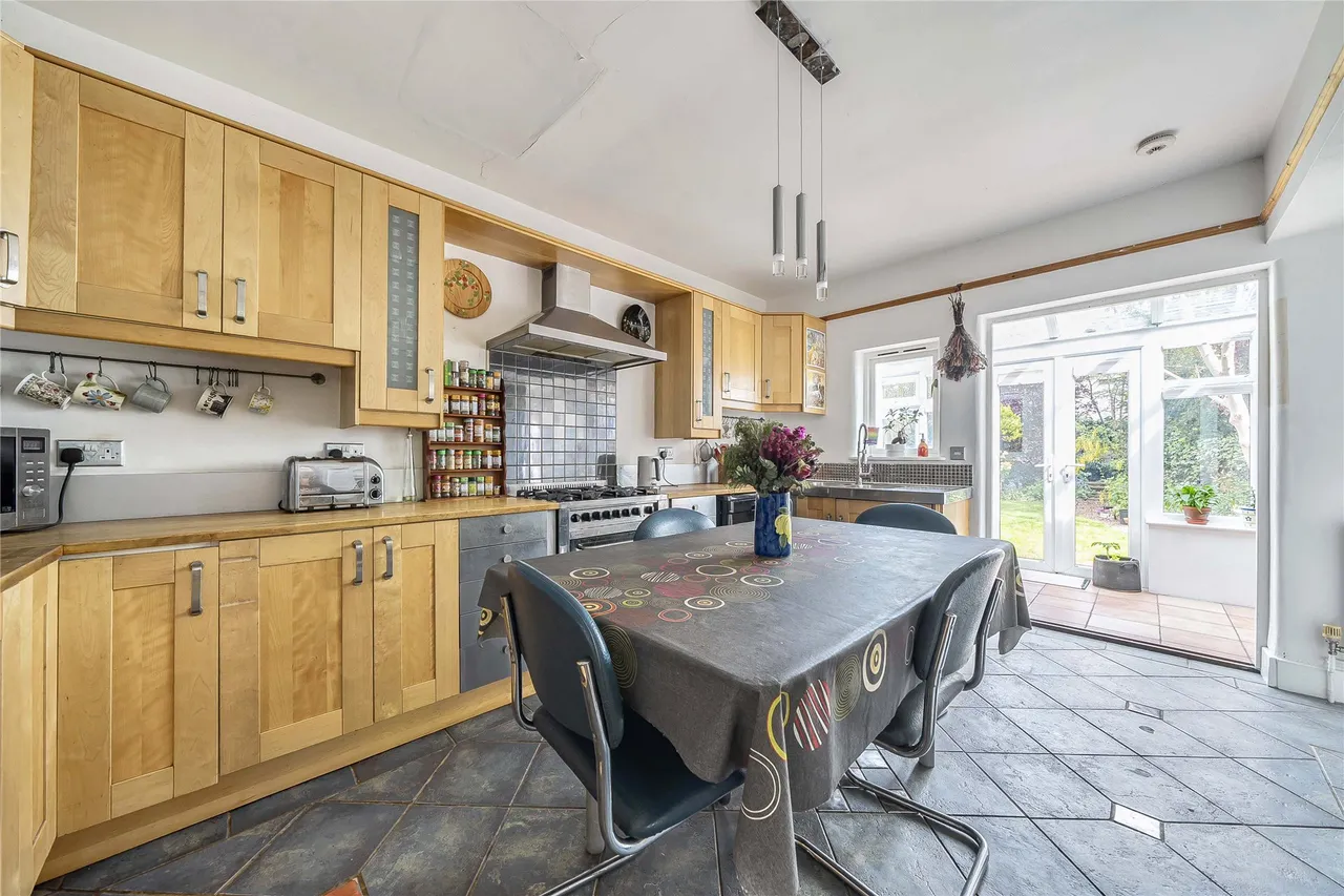 Walton Road, Aylesbury, HP21, photo 7
