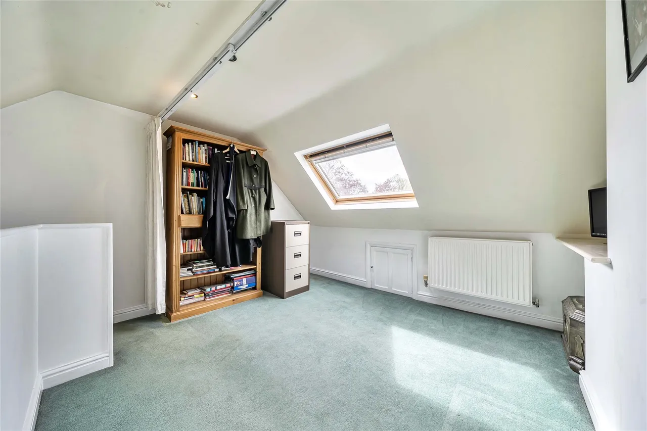 Walton Road, Aylesbury, HP21, photo 5