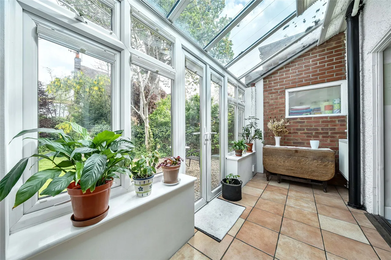 Walton Road, Aylesbury, HP21, photo 10