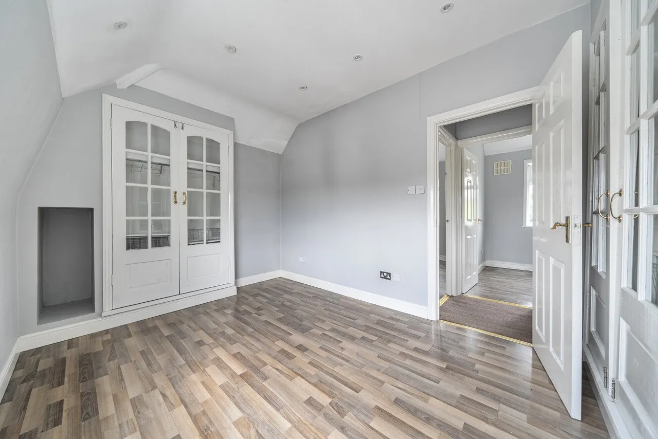 Downham Way, Bromley, BR1, photo 17