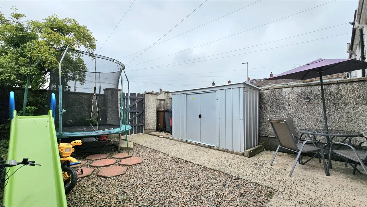 Whinfield Walk, Carrickfergus, BT38, photo 8