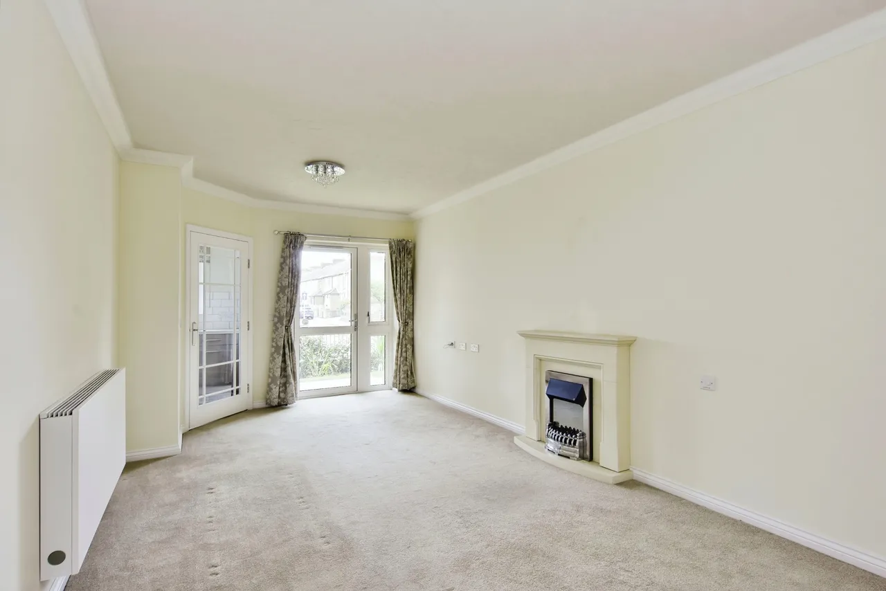Canterbury Road, Sittingbourne, Kent, ME10, photo 2