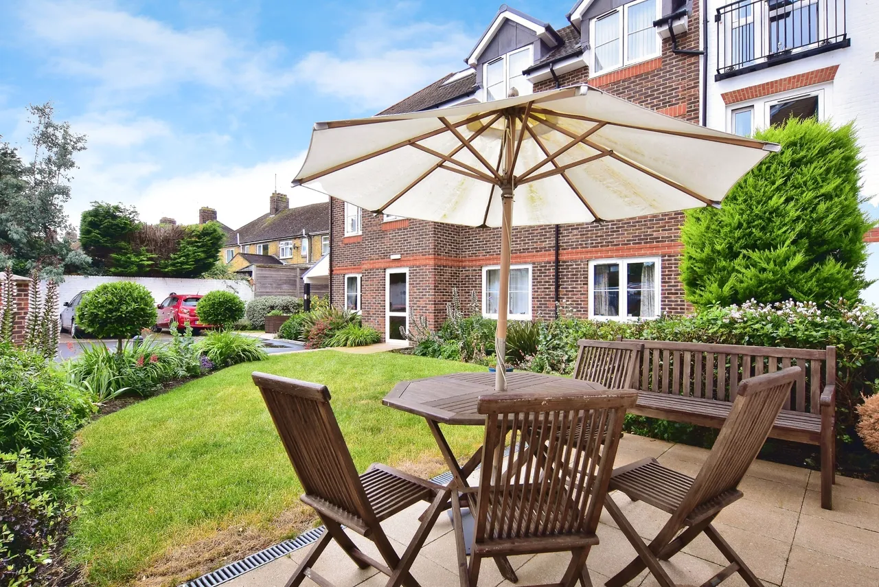 Canterbury Road, Sittingbourne, Kent, ME10, photo 7