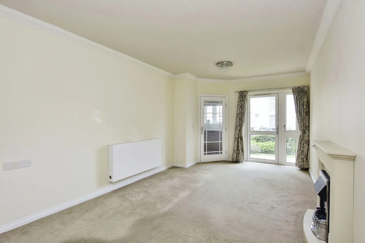 Canterbury Road, Sittingbourne, Kent, ME10, photo 6