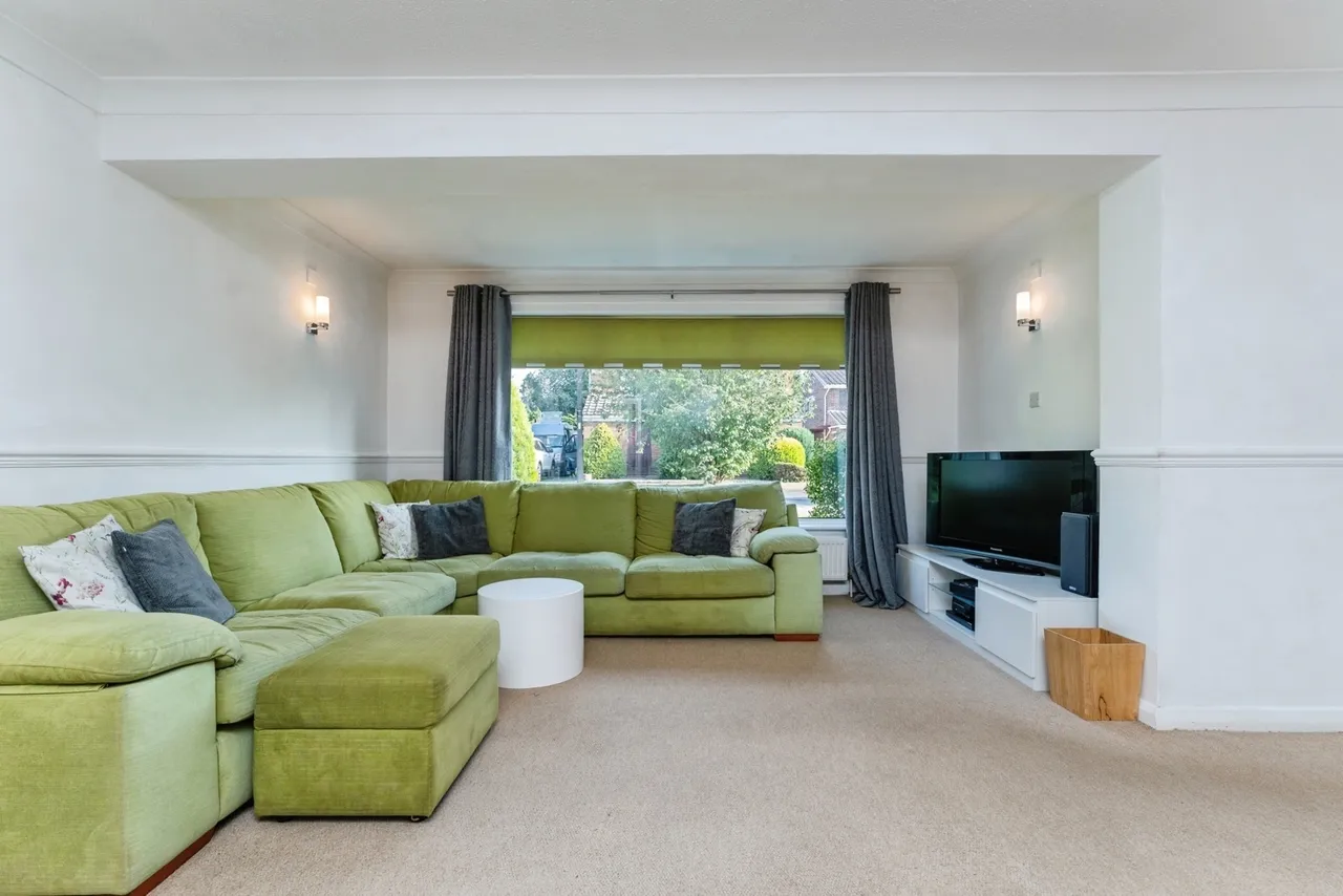Whitegates Crescent, Willaston, CH64, photo 9