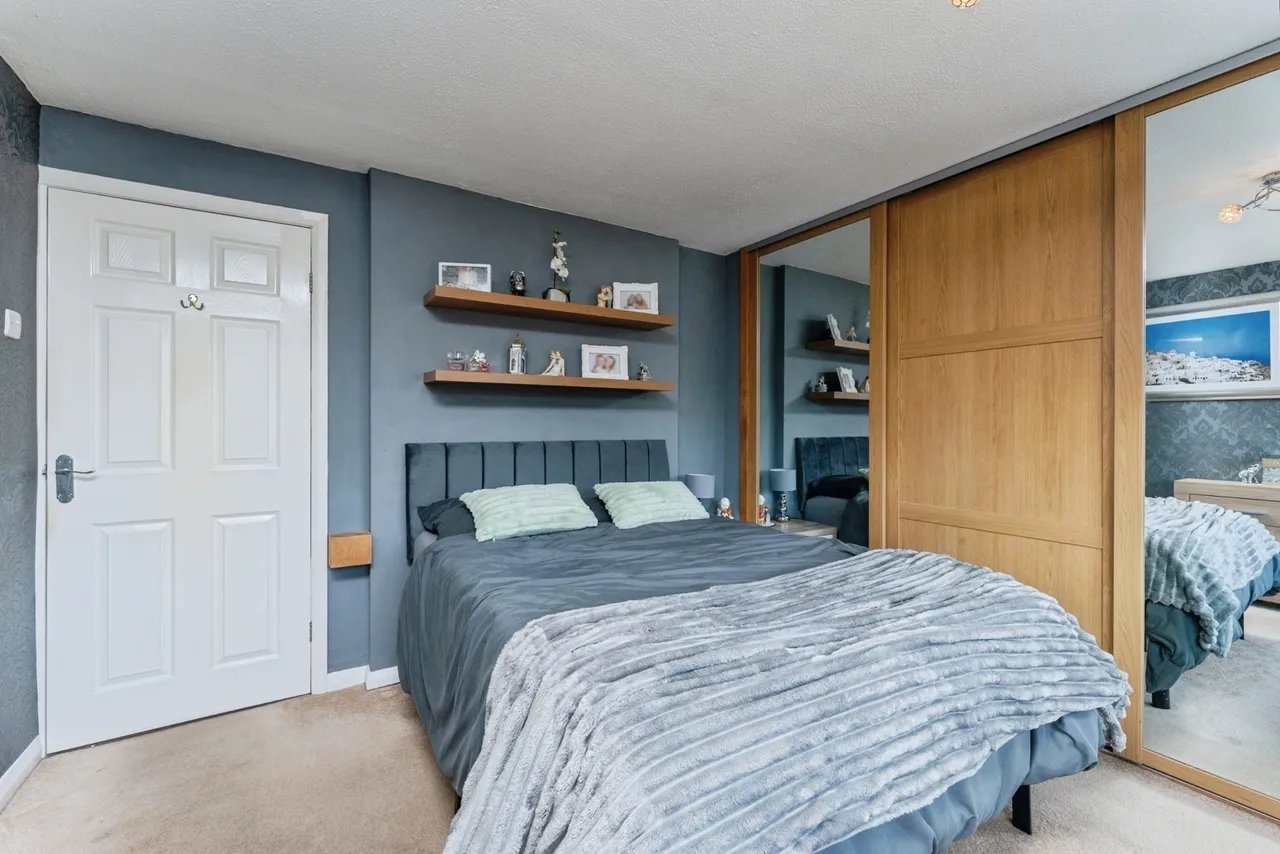 Whitegates Crescent, Willaston, CH64, photo 13