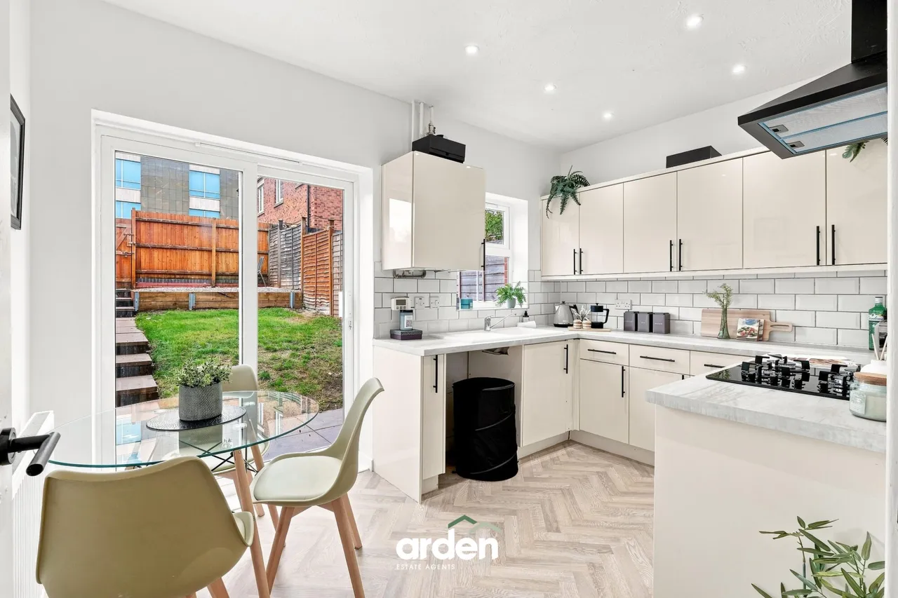 3 bed house for sale, Morland Place, Northfield, B31