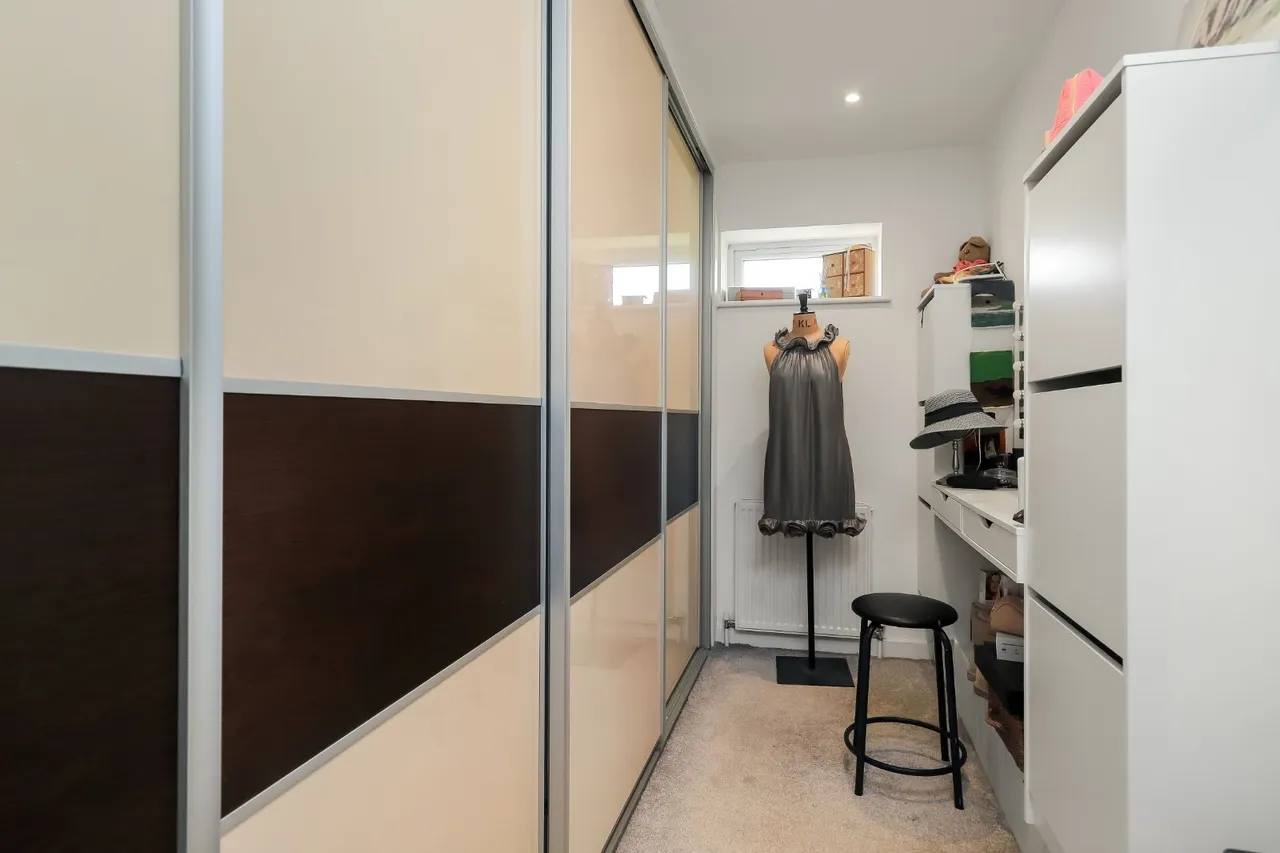 Balmoral Road, Salisbury, Wiltshire, SP1 3PX, photo 8