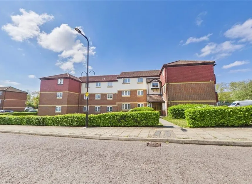 2 bed flat for sale — Campbell Gordon Way, Cricklewood, NW2