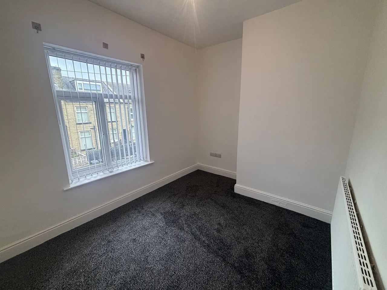Corby Street, Huddersfield, HD2, photo 8
