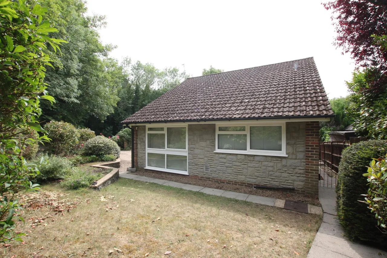 Ermyn Way, Leatherhead, KT22, photo 19