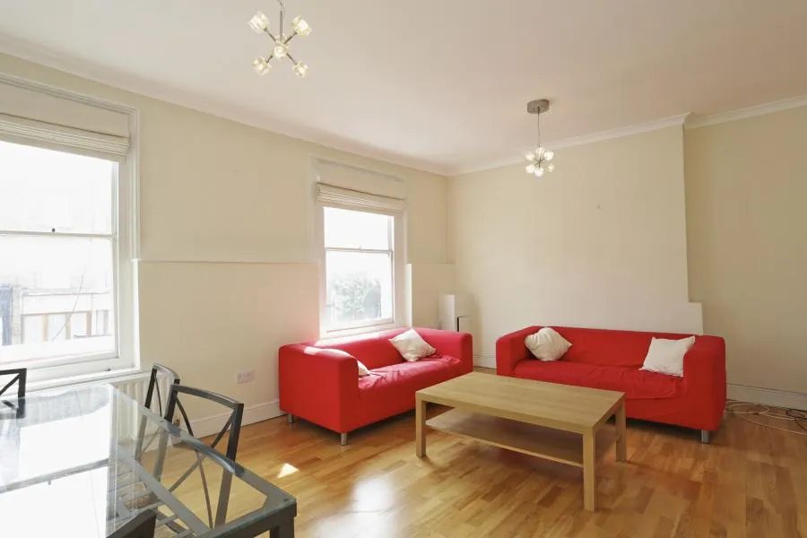 1 bed flat to rent, Northcote Road, London, SW11