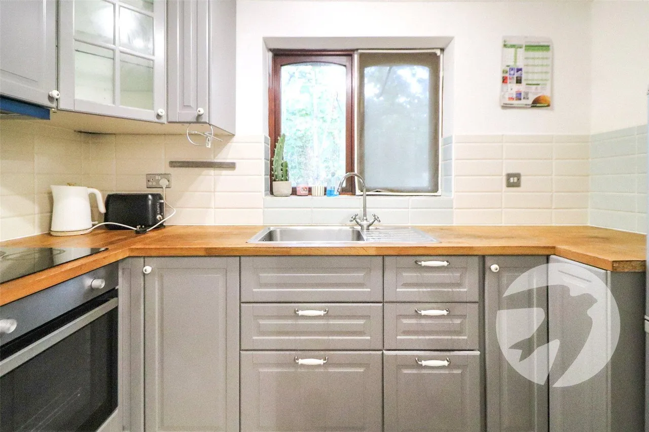 Sandcliff Road, DA8, photo 4