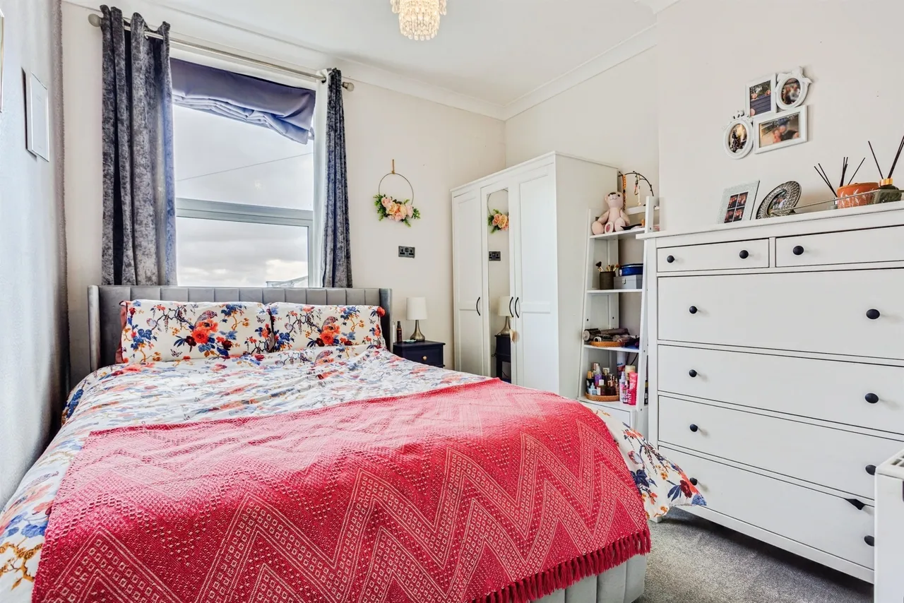 Southfield Lane, Horbury, WF4, photo 7