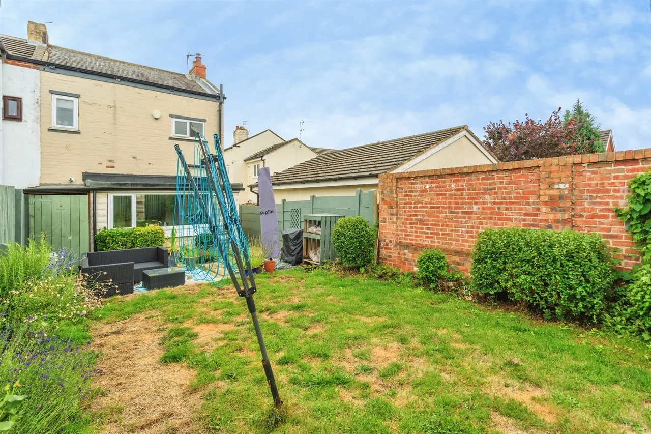 Southfield Lane, Horbury, WF4, photo 15
