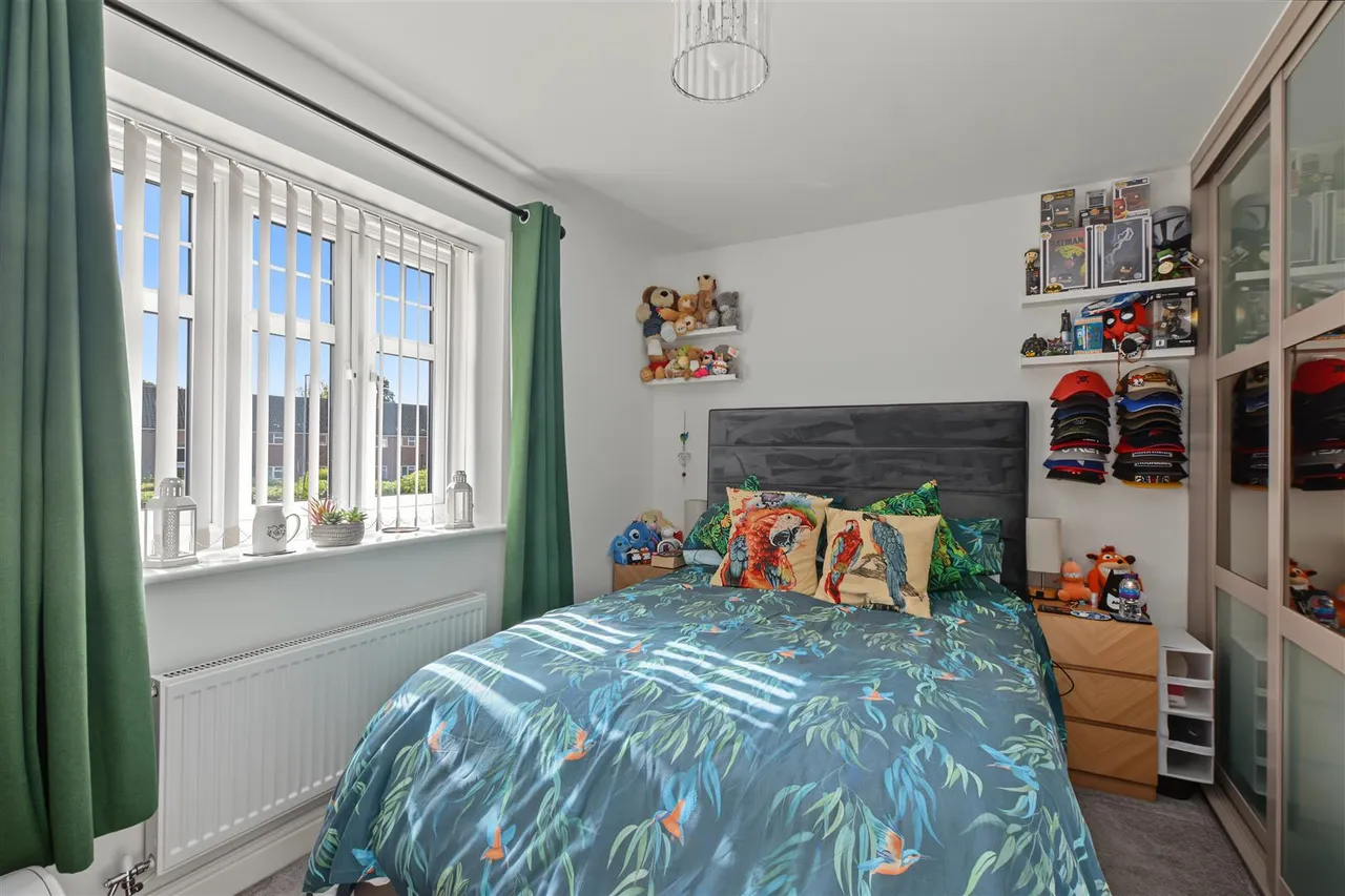 Hollis Close, Stapleford, NG9, photo 10