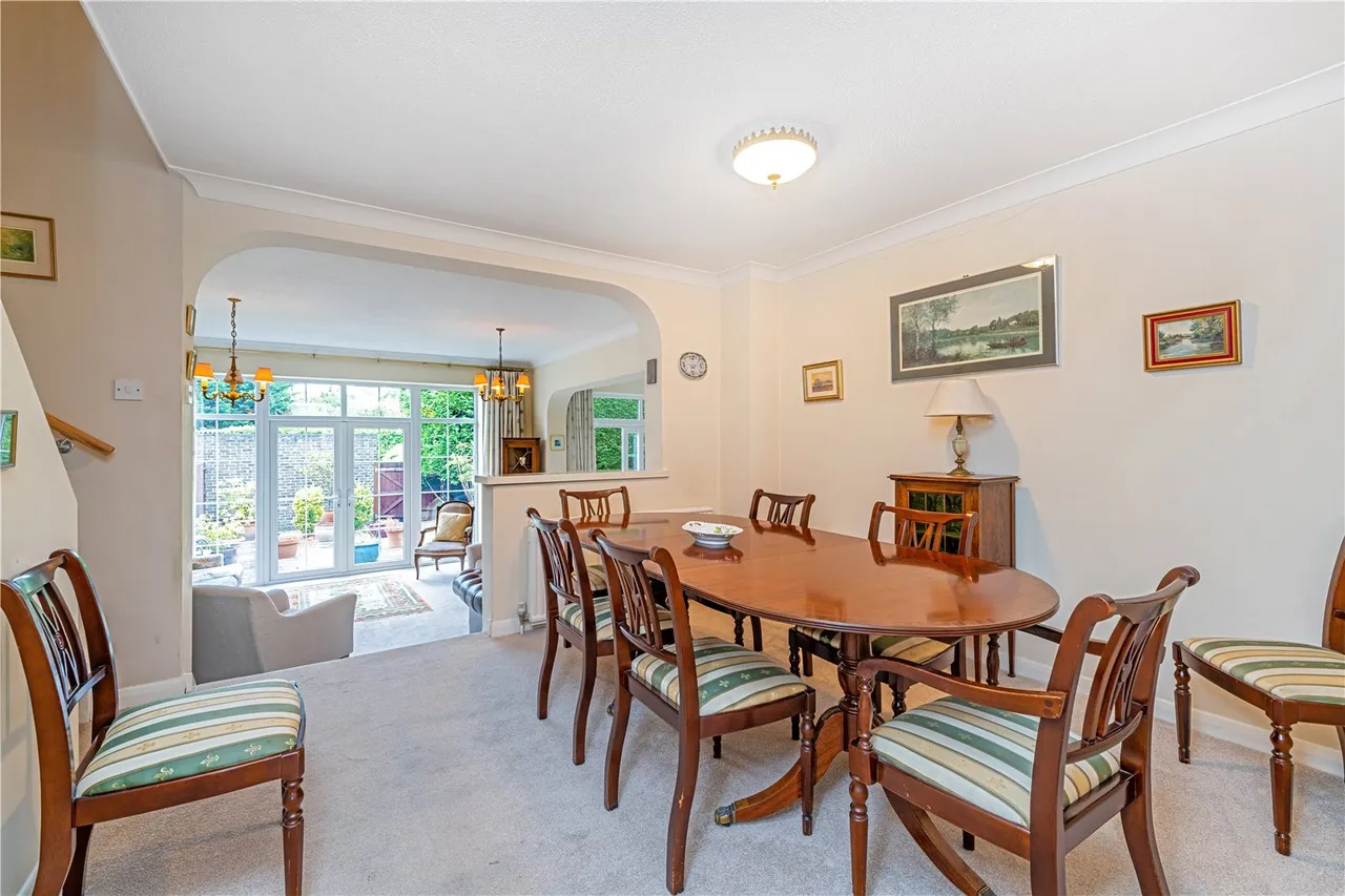 Birch Close, Teddington, TW11 8BJ, photo 5