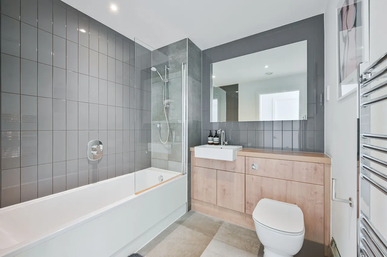 Flat 16, Lacewood Apartments, LONDON, photo 8