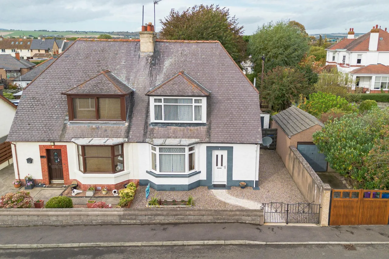 3 bed house for sale, Redfield Road, Montrose, DD10