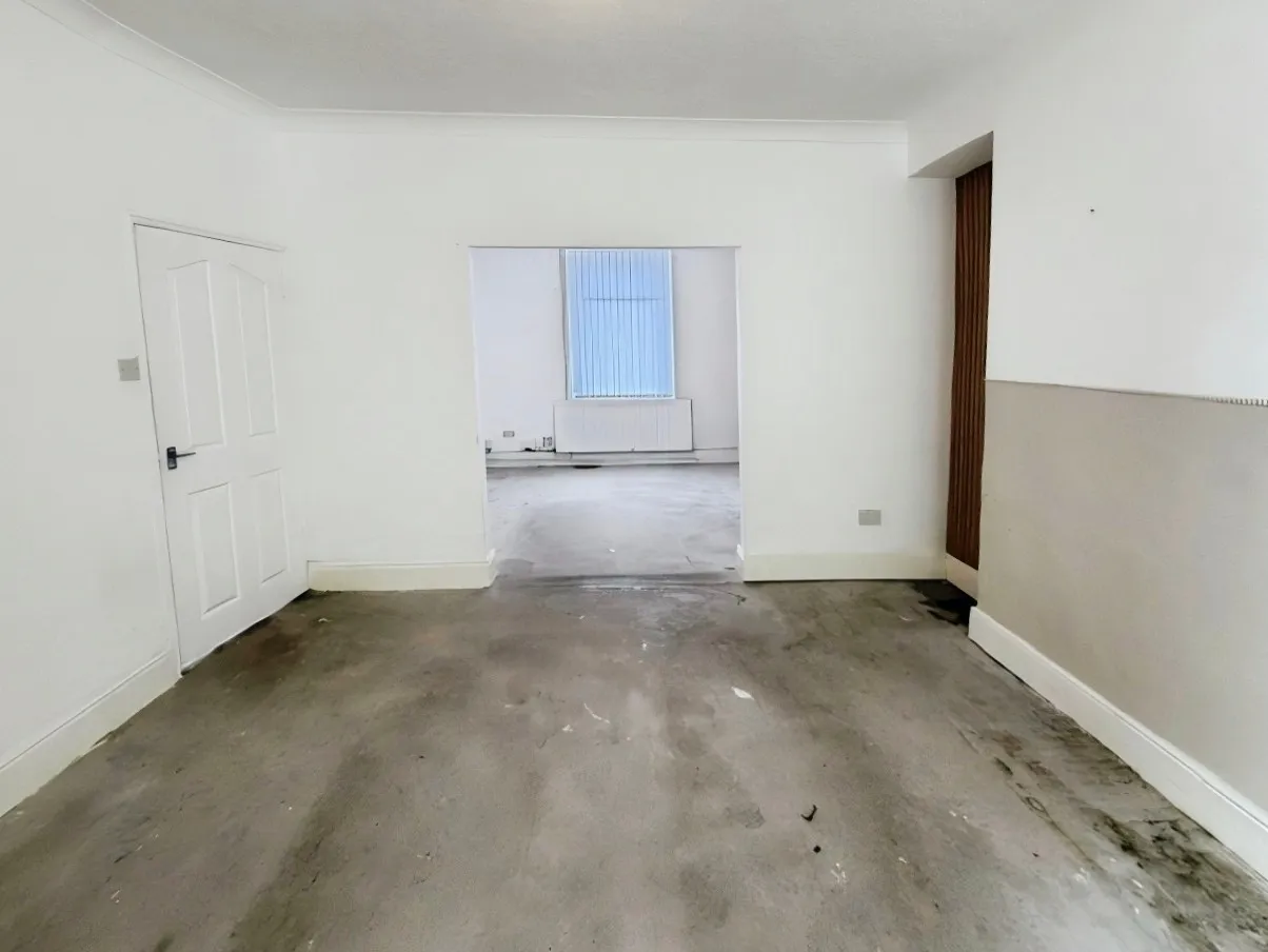 Caebricks Road, Cwmbwrla, Swansea, SA5 8NS, GB, photo 4