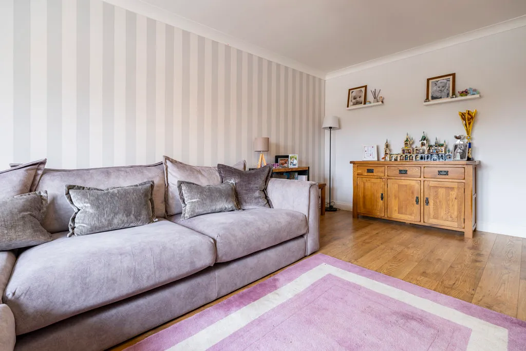 Trafalgar Avenue, Bletchley, MK3, photo 19