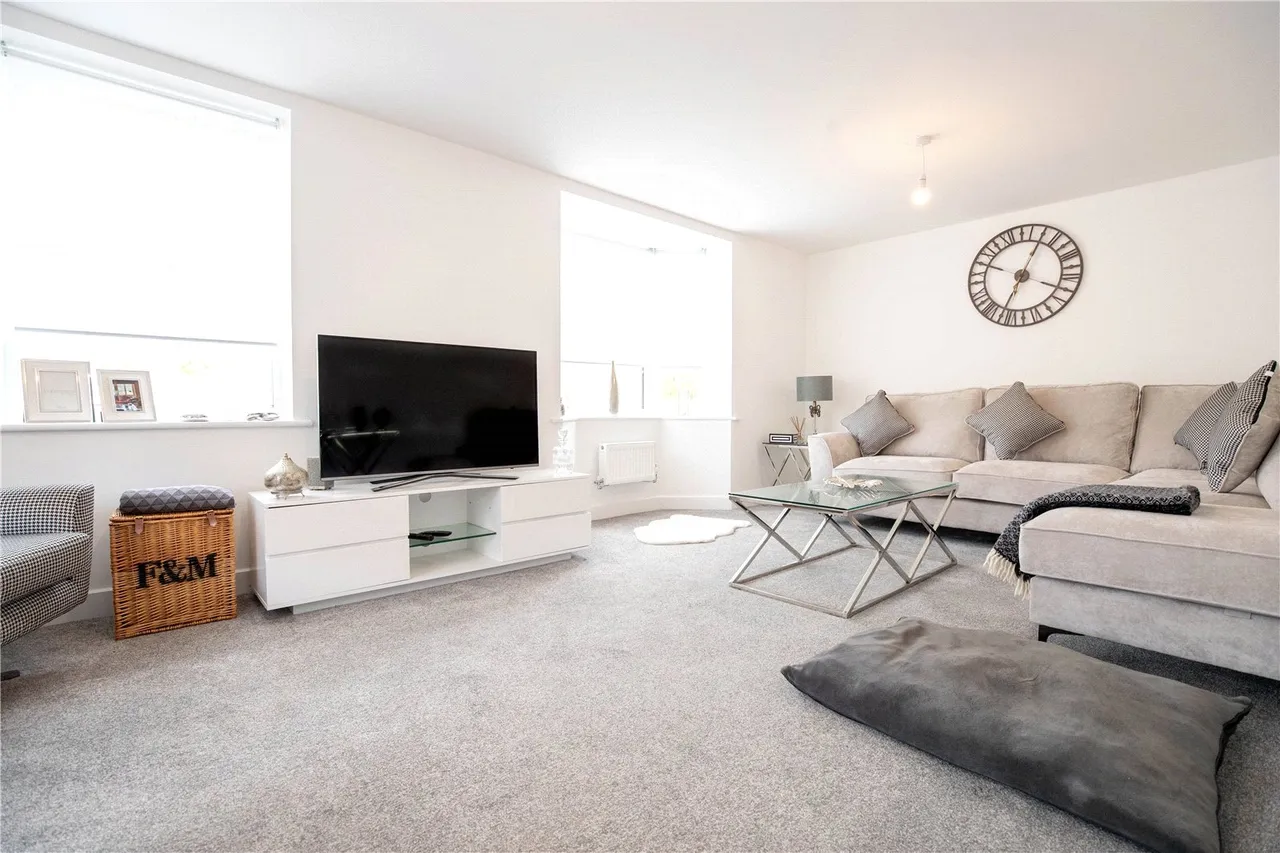 Barker Crescent, Hook, Hampshire, RG27 9FR, photo 9