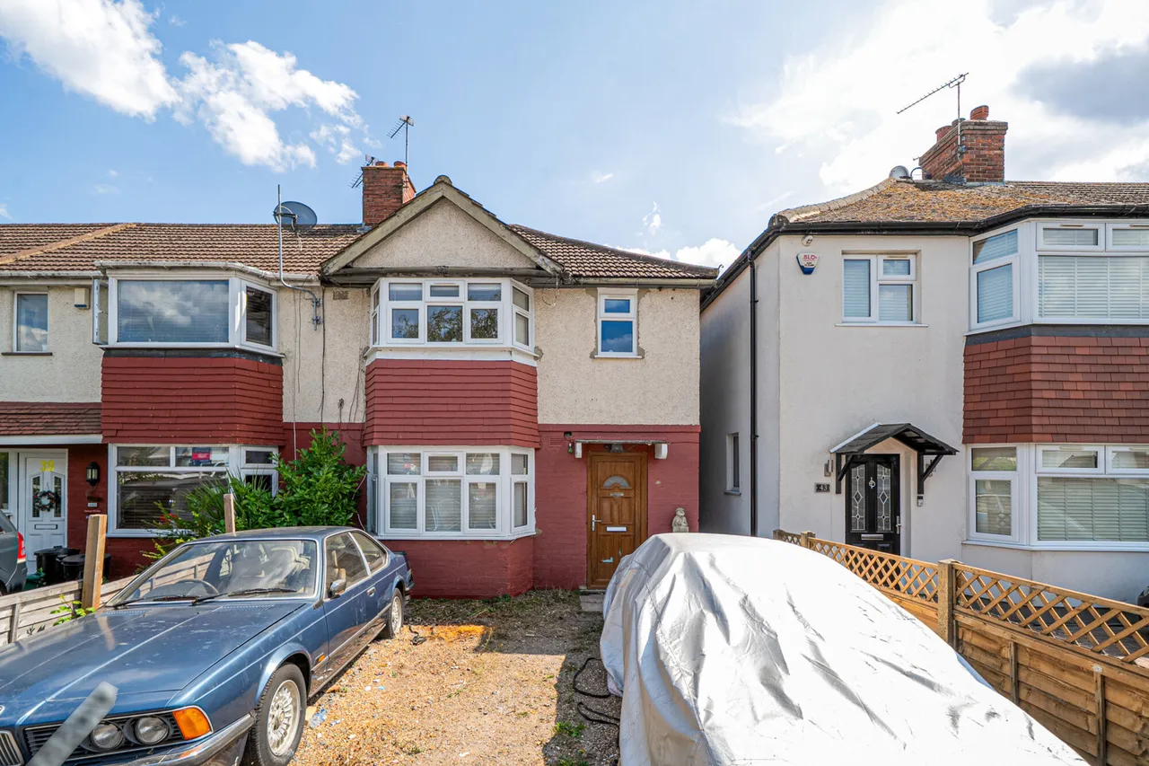 3 bed house for sale, Bedford Road, Ruislip, HA4