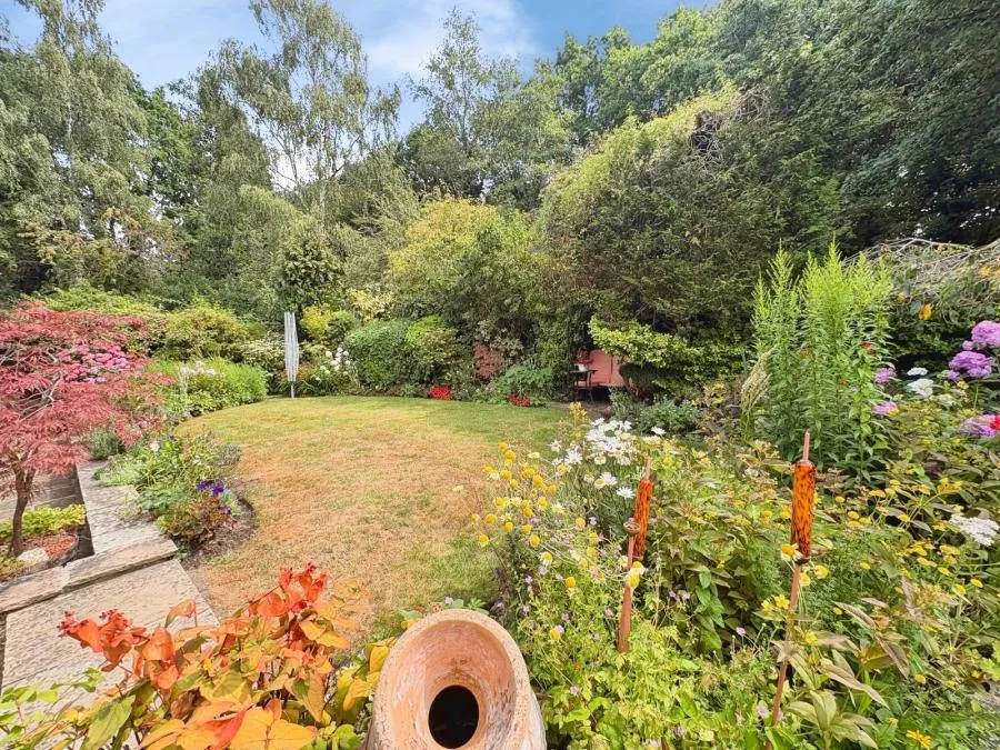 Catesby Gardens, Yateley, GU46, photo 38