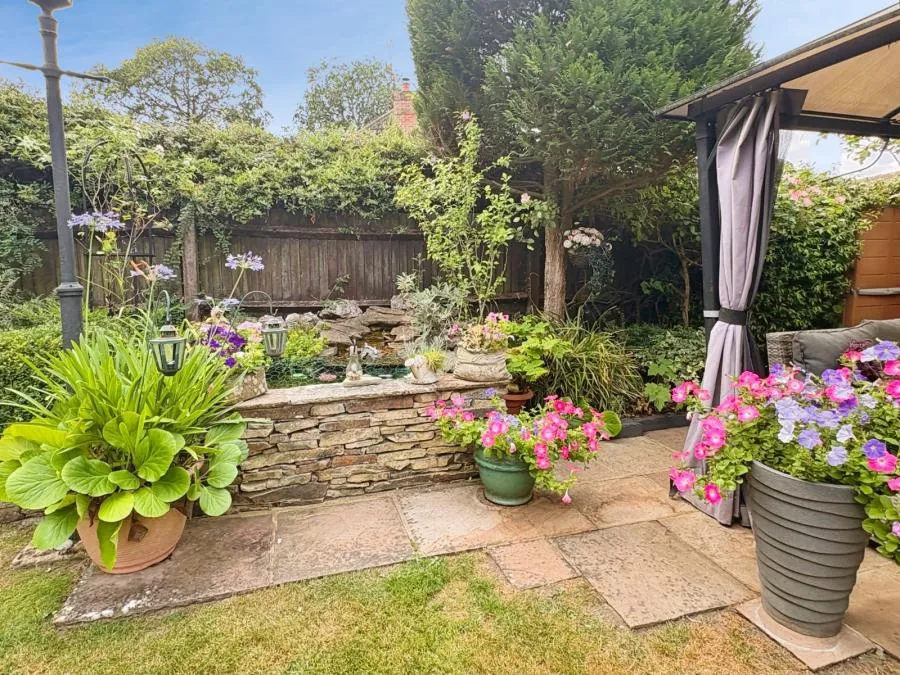 Catesby Gardens, Yateley, GU46, photo 35