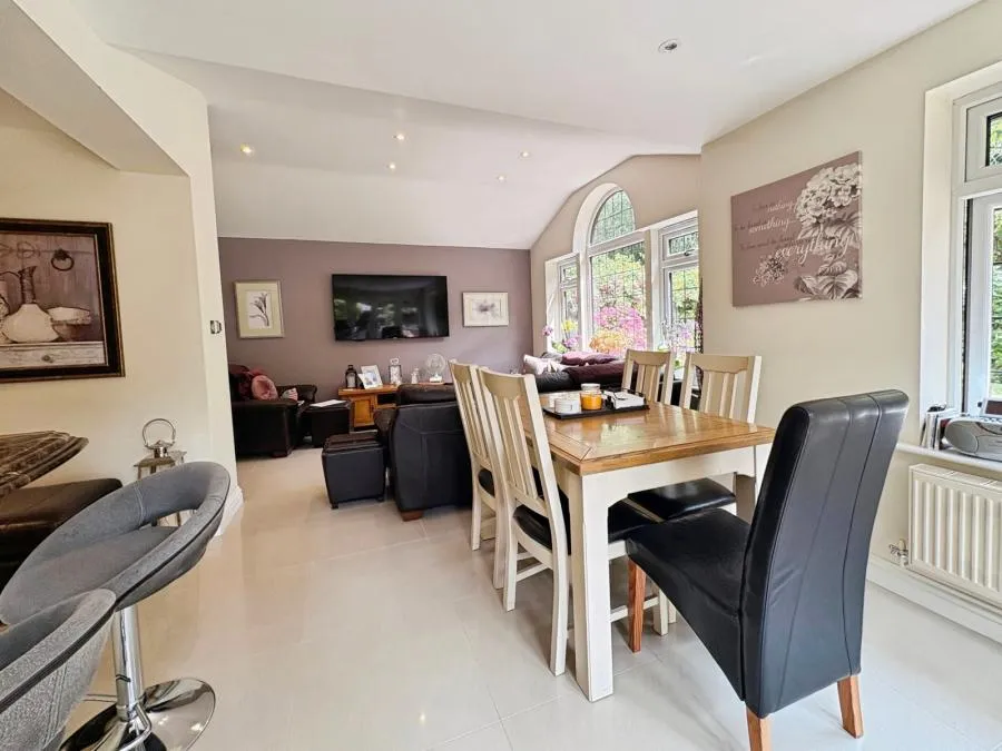 Catesby Gardens, Yateley, GU46, photo 21