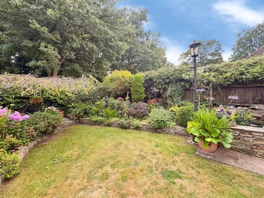 Catesby Gardens, Yateley, GU46, photo 34